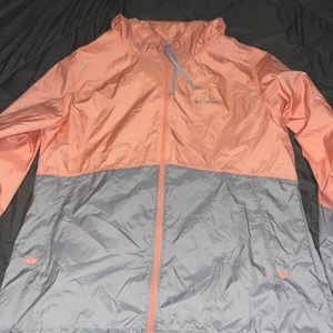 Columbia wind breaker size L